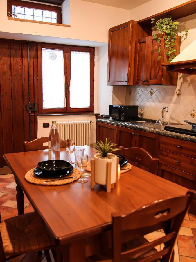 구비오 Casa Armanni - La Tua Casa Di Pietra 아파트 외부 사진