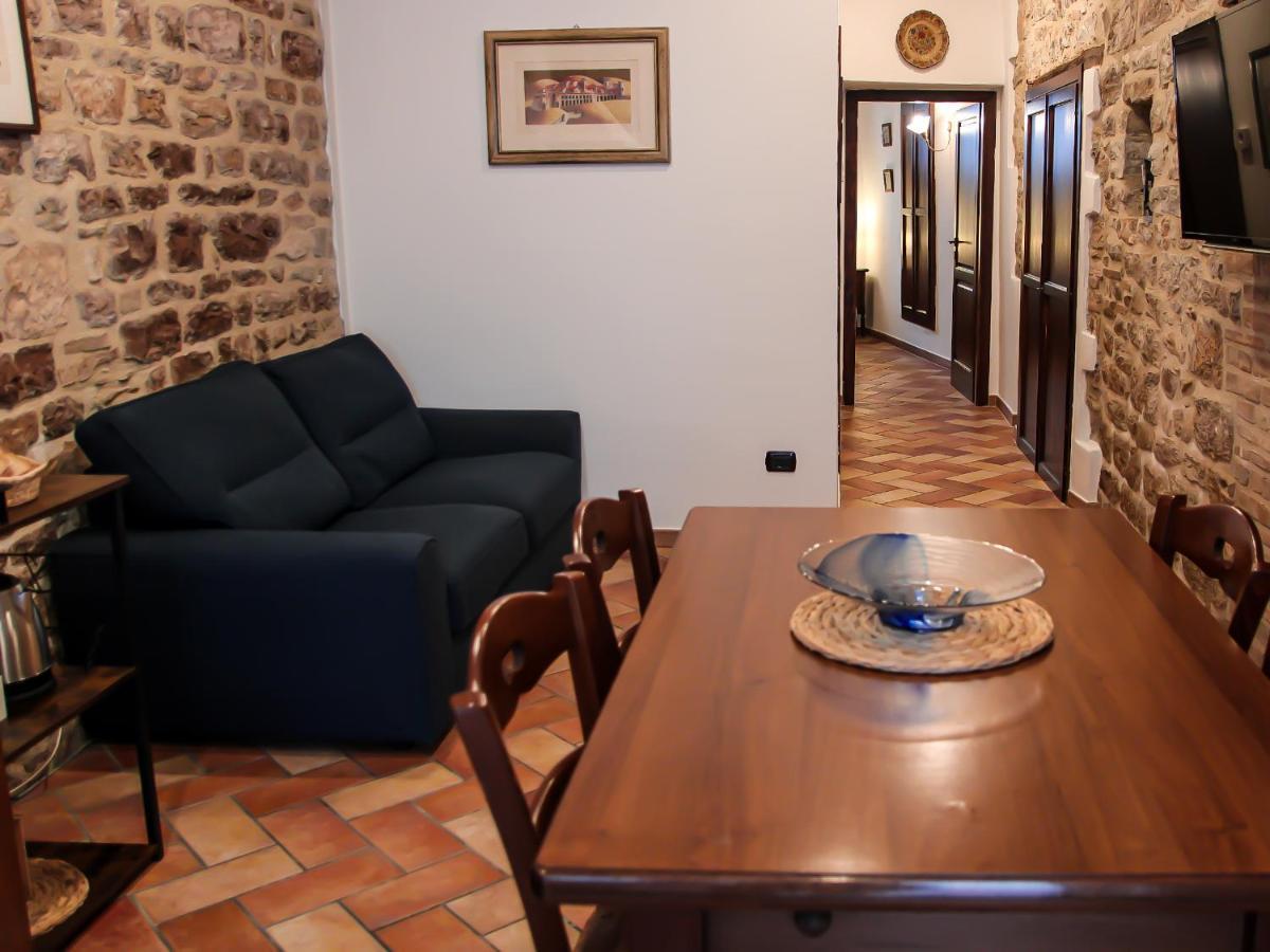 구비오 Casa Armanni - La Tua Casa Di Pietra 아파트 외부 사진